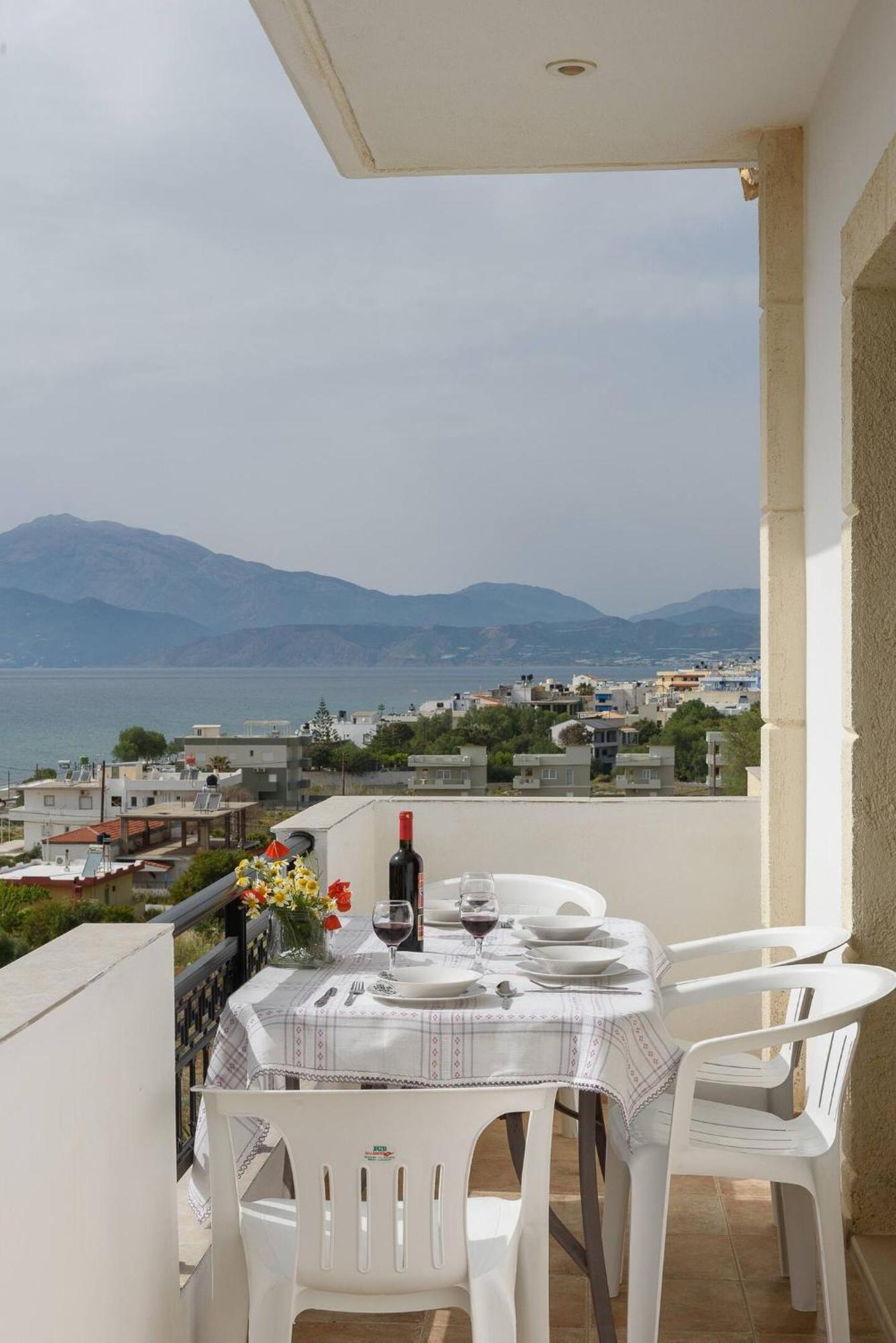 Sofia Apartment, With Sea & Mountain View Kalamaki  Dış mekan fotoğraf