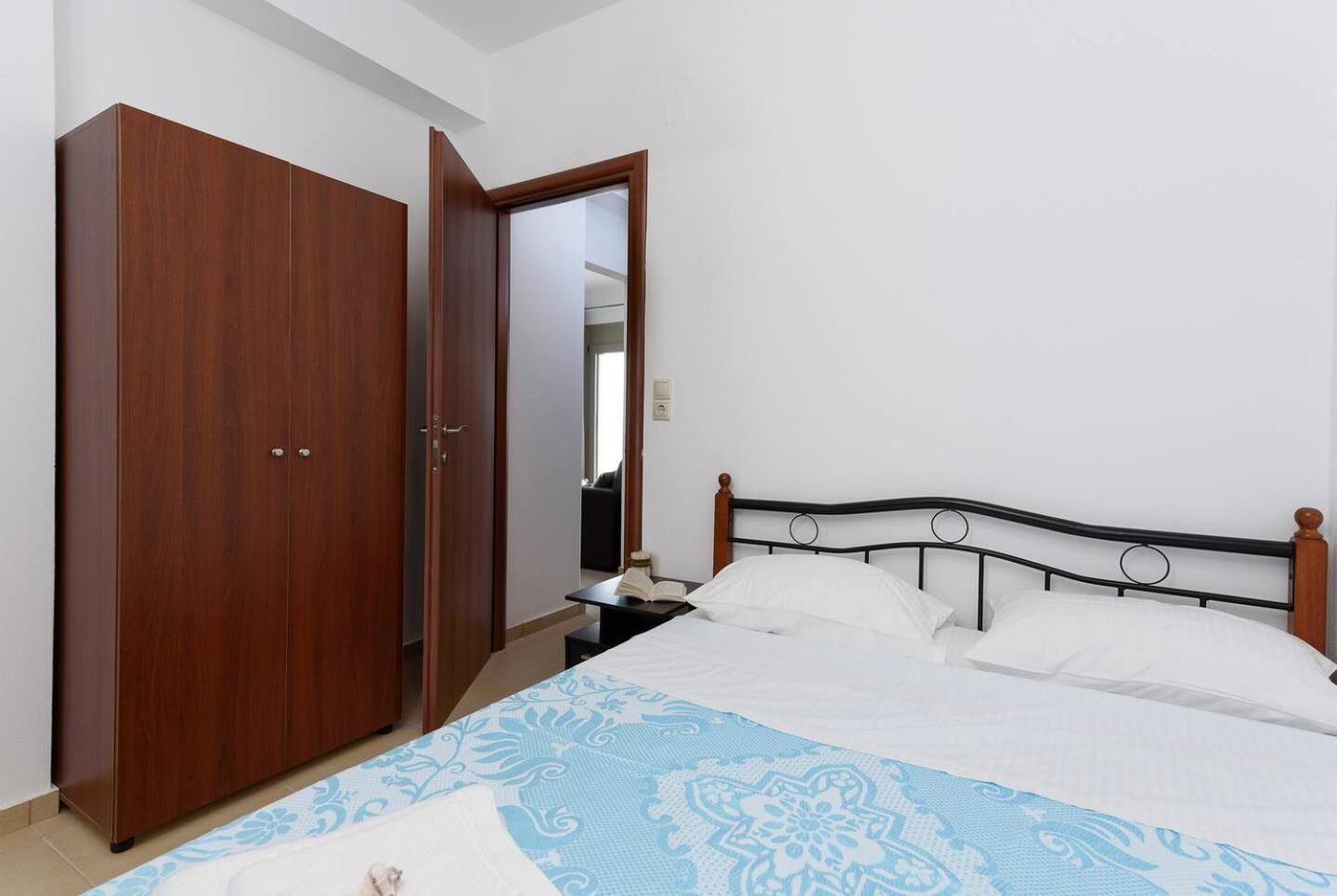Sofia Apartment, With Sea & Mountain View Kalamaki  Dış mekan fotoğraf